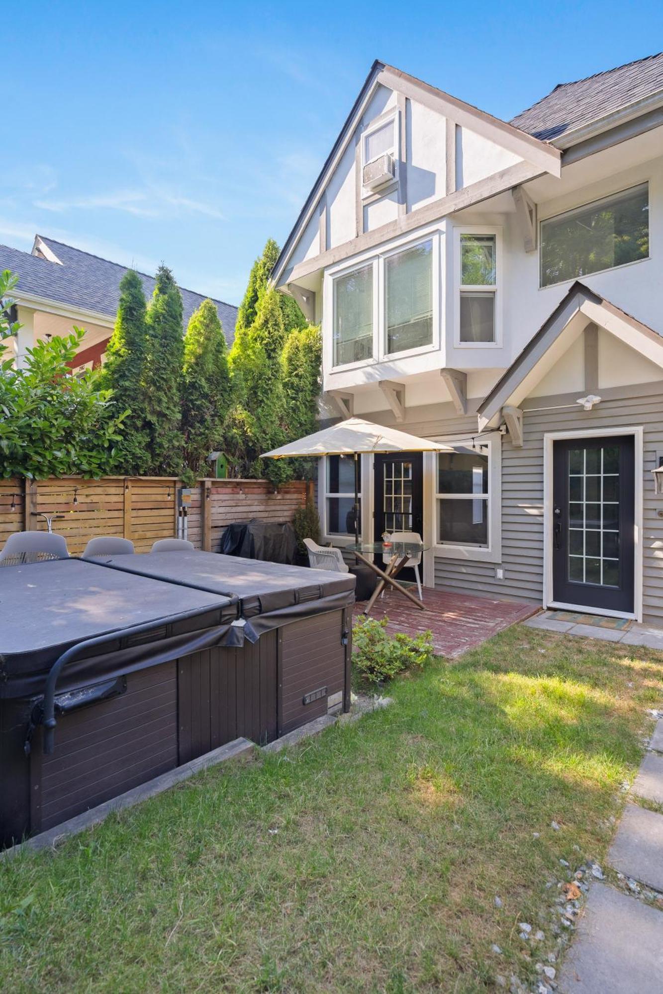 וונקובר Modern Kitsilano 2 Bedroom Home With A Hot Tub מראה חיצוני תמונה