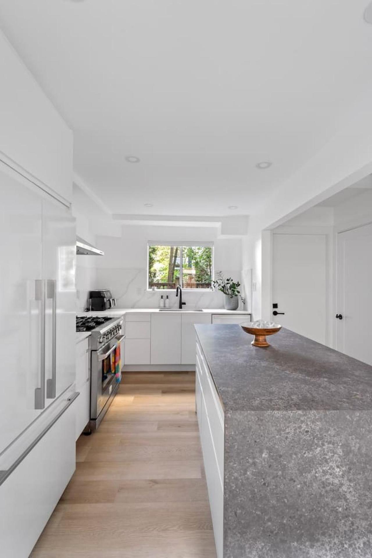 וונקובר Modern Kitsilano 2 Bedroom Home With A Hot Tub מראה חיצוני תמונה